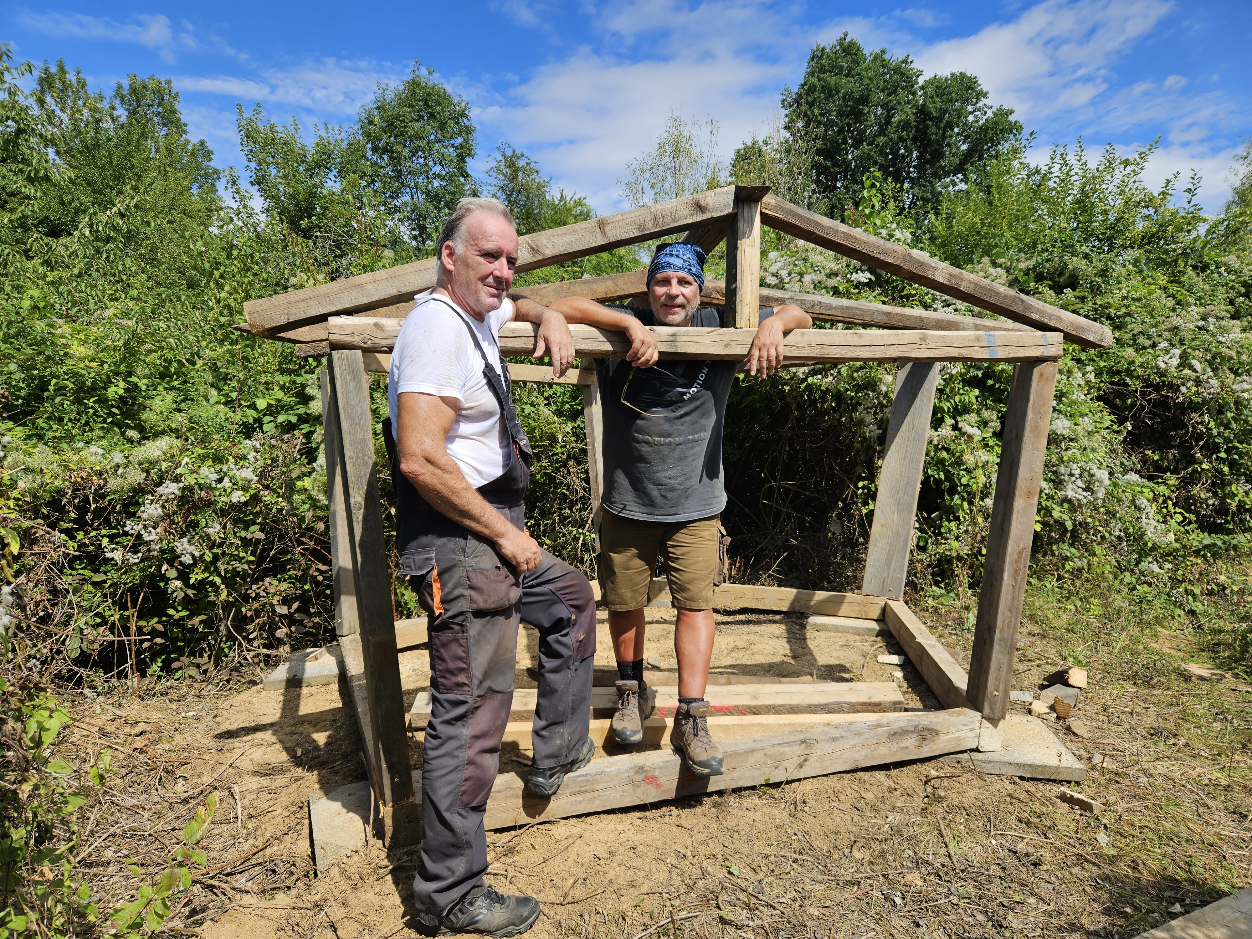 Hannes und Tscho am Grundgerüst